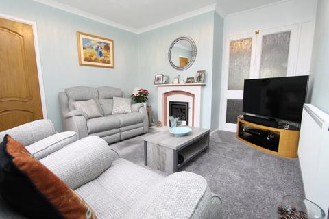 4 bedroom semi-detached house for sale, The Deansway, Kidderminster, DY10