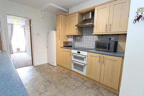 4 bedroom semi-detached house for sale, The Deansway, Kidderminster, DY10