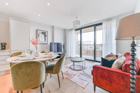 2 bedroom flat to rent, Amity Grove, Raynes Park, SW20