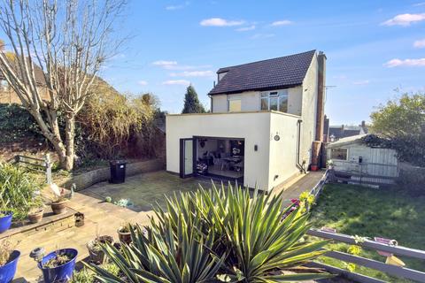 3 bedroom detached house for sale, Dennis Street, Hugglescote, LE67