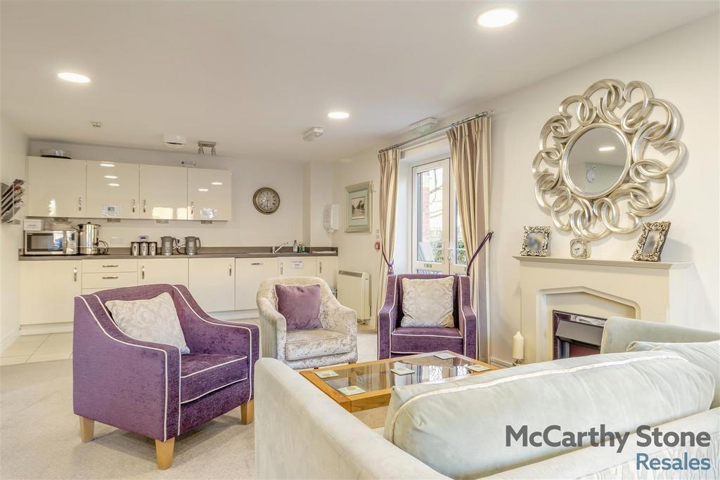 8680883-interior03.jpg