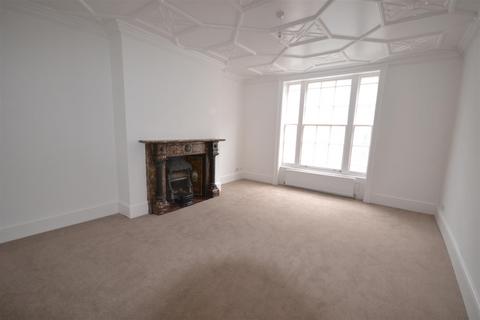 1 bedroom house to rent, Queens Road, Brighton