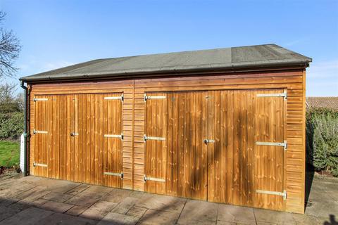 undefined, Newark Road, Bassingham. Lincoln LN5