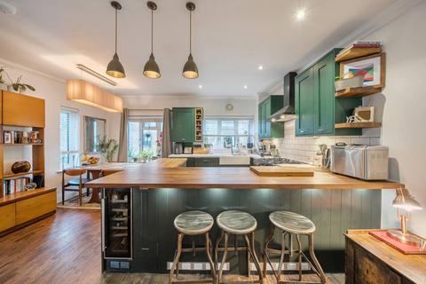 2 bedroom flat for sale, Nottingham Court, Covent Garden, London, WC2H