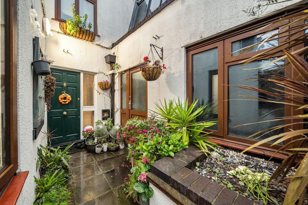 Courtyard, garden