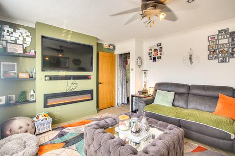 4 bedroom detached house for sale, Church Drive, Quedgeley, Gloucester, GL2