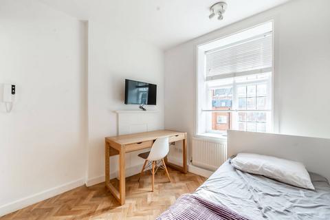 Studio to rent, Udall Street, Westminster, London, SW1P