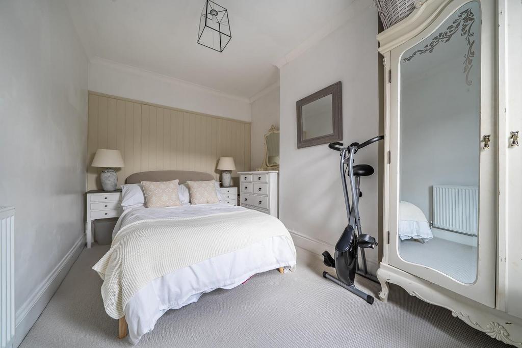 Bedroom 2.jpg