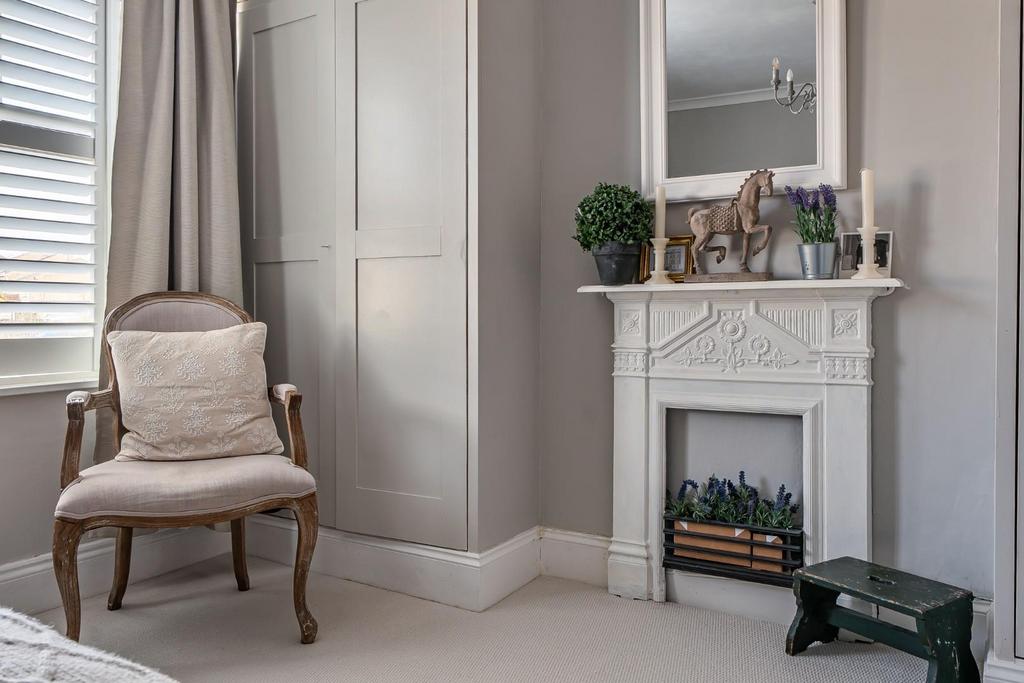 Bedroom 2i.jpg