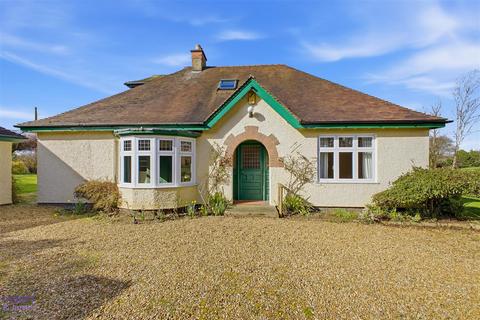 4 bedroom detached bungalow for sale, Atch Lench, Evesham