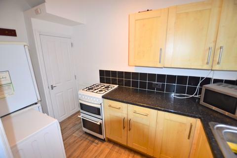 2 bedroom terraced house to rent, Aberdeen Road, Leeds LS12