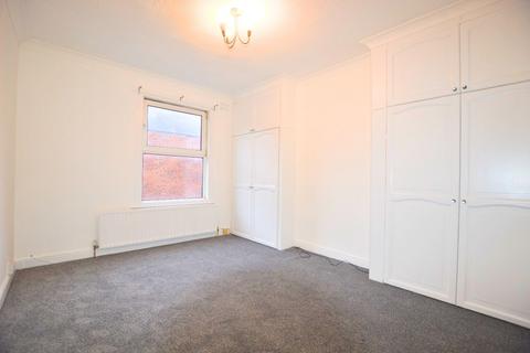 2 bedroom terraced house to rent, Aberdeen Road, Leeds LS12