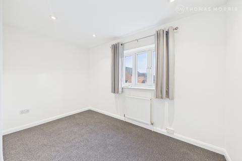2 bedroom semi-detached house to rent, Cornwallis Drive, St. Neots PE19