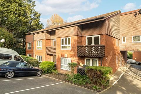 undefined, Cedar Close, London SE21