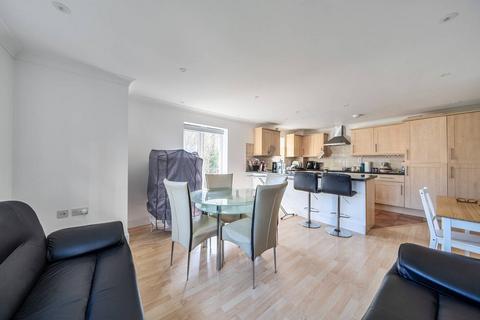 2 bedroom flat for sale, Forge Lane, Northwood, HA6
