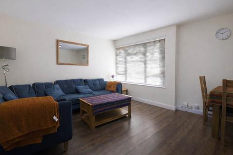 2 bedroom maisonette for sale, Hillfield, Hatfield