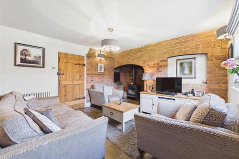undefined, Lowes Lane, Wellesbourne CV35