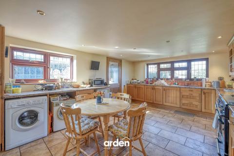undefined, Woodgate Road, Lower Bentley, B60