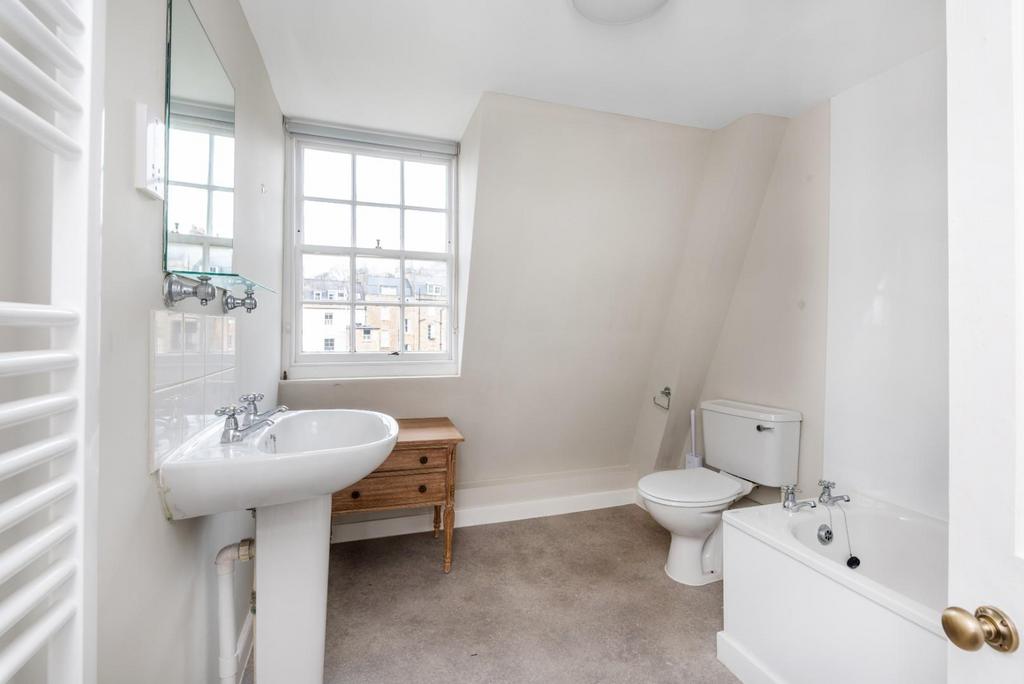 Top Floor Flat, 3 Bedford Street, Bath BA1 6 AD-14.