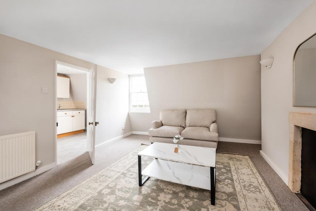 Top Floor Flat, 3 Bedford Street, Bath BA1 6 AD-4.j