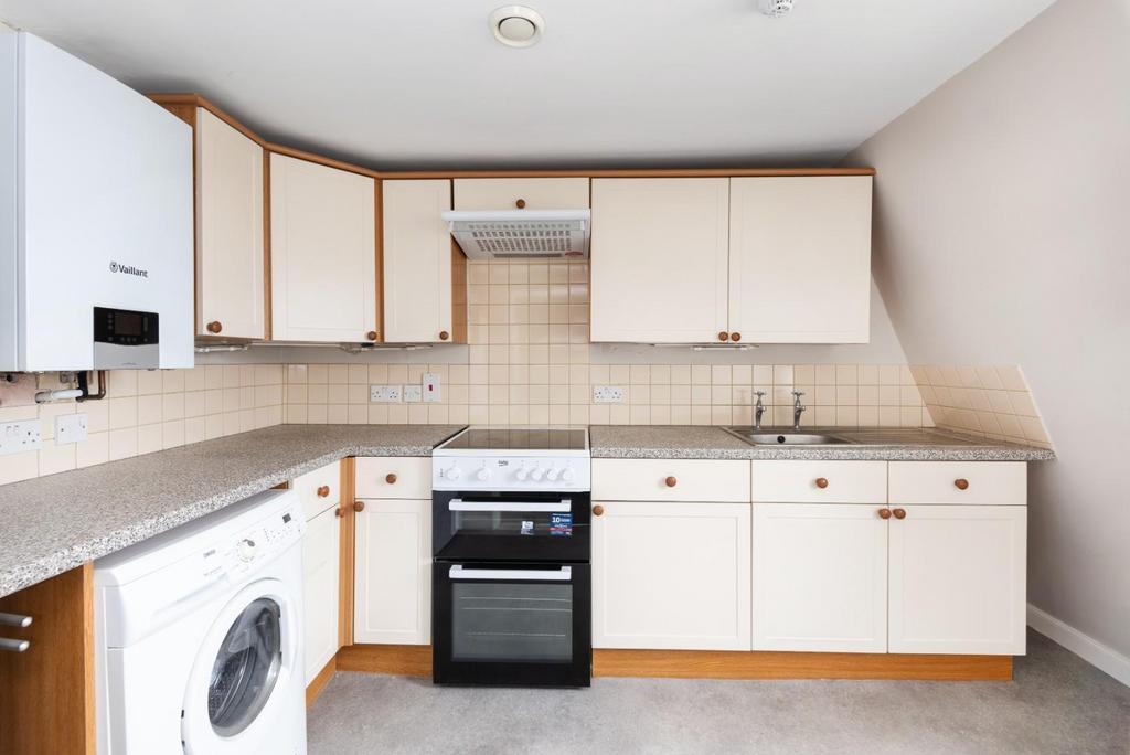 Top Floor Flat, 3 Bedford Street, Bath BA1 6 AD-8.j