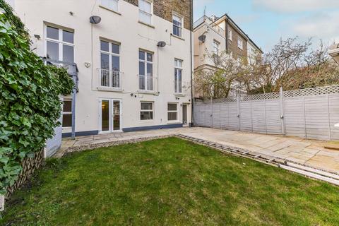 3 bedroom flat to rent, Buckland Crescent, London NW3