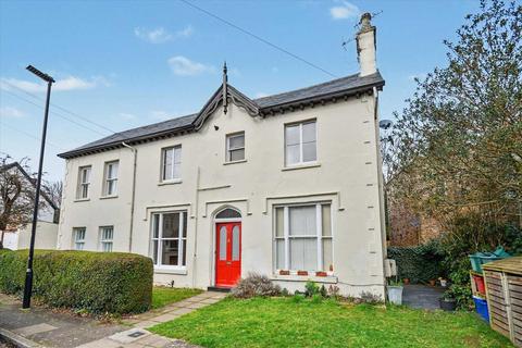 undefined, Woodlands Road, Isleworth