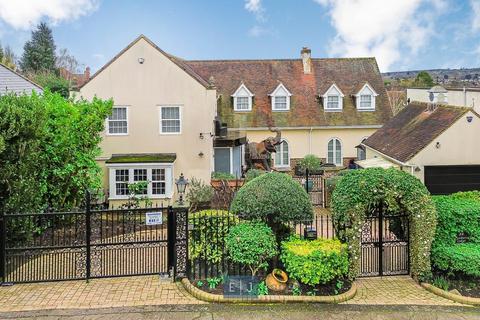 5 bedroom detached house for sale, Tycehurst Hill, Loughton IG10