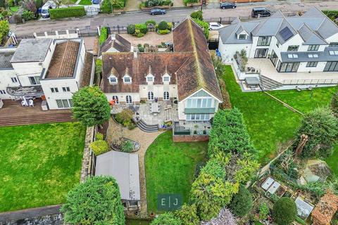5 bedroom detached house for sale, Tycehurst Hill, Loughton IG10
