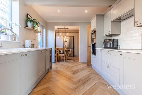 4 bedroom detached bungalow for sale, Delane Road, Norwich NR8