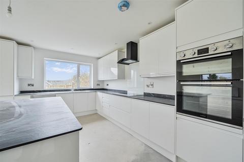 5 bedroom detached house for sale, Comeytrowe Lane, Taunton