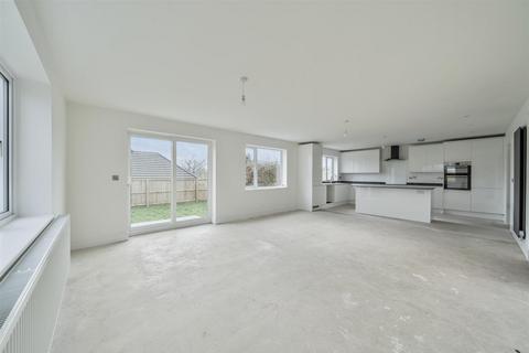 5 bedroom detached house for sale, Comeytrowe Lane, Taunton