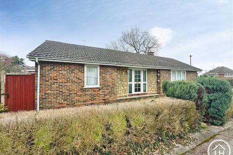 3 bedroom detached bungalow for sale, Sandgate Court, Gillingham ME8