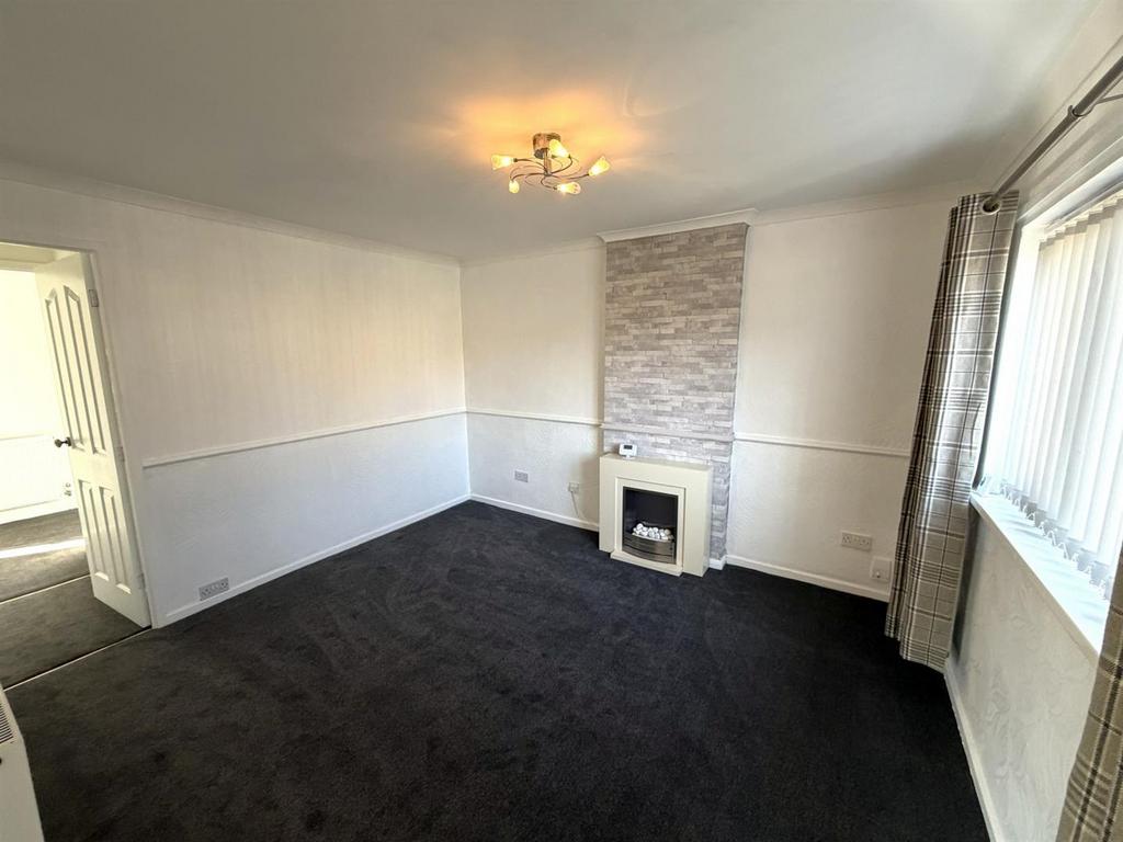 Living room - 1 K JPEG.jpg