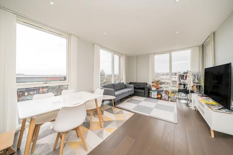 2 bedroom flat for sale, Queenshurst Square, Kingston Upon Thames KT2