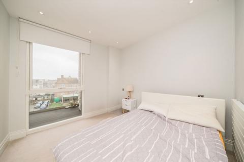 2 bedroom flat for sale, Queenshurst Square, Kingston Upon Thames KT2