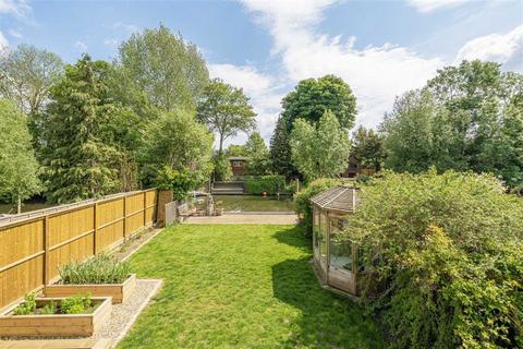 3 bedroom detached house for sale, Willow Way, Sunbury-On-Thames TW16