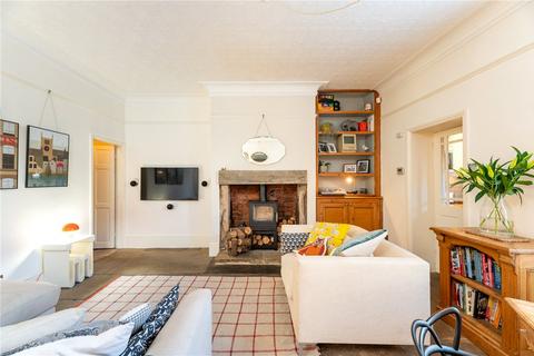 2 bedroom terraced house for sale, Cross Lane, Bingley, West Yorkshire, BD16