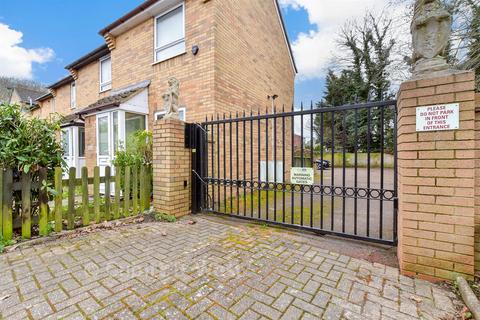 1 bedroom terraced house for sale, Birchanger Road, London