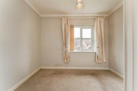 2 bedroom retirement property for sale, Ship Gardens, Mildenhall, Bury St. Edmunds