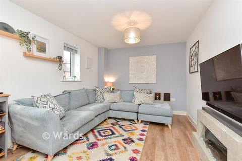 3 bedroom semi-detached house for sale, Weaver Avenue, Faversham, Kent