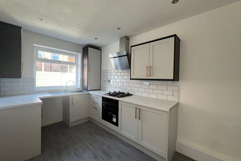 3 bedroom terraced house to rent, Cowper Street, Bootle, L20