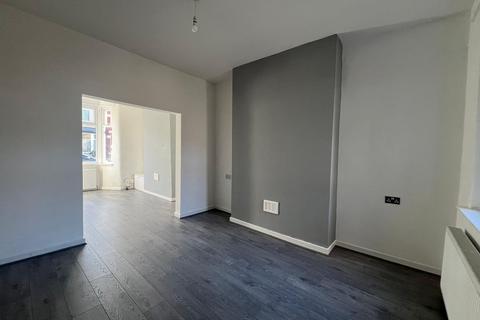 3 bedroom terraced house to rent, Cowper Street, Bootle, L20