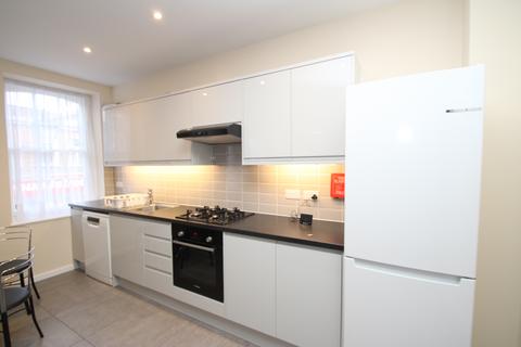 3 bedroom house to rent, Church Street, Croydon, CR0