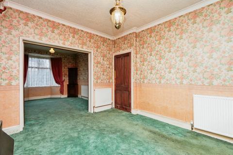 3 bedroom semi-detached house for sale, Horninglow Road, Burton-On-Trent