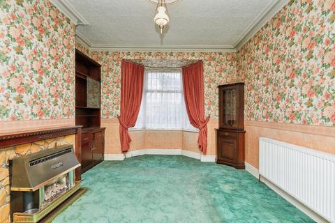 3 bedroom semi-detached house for sale, Horninglow Road, Burton-On-Trent