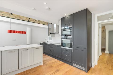 2 bedroom apartment for sale, Stormont Road, SW11