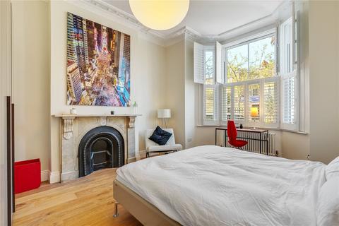 2 bedroom apartment for sale, Stormont Road, SW11