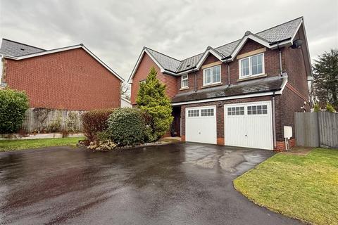 4 bedroom detached house for sale, Heol Derwen, Cross Hands, Llanelli