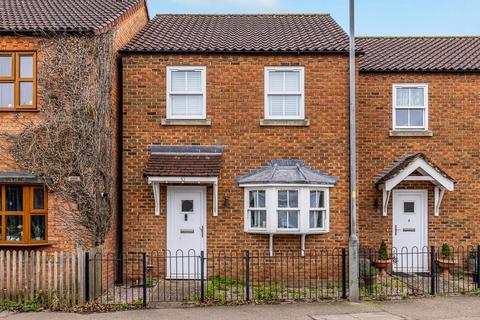 3 bedroom semi-detached house for sale, Commercial Road, Spalding